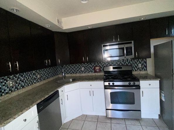 1830 Poplar Street, Philadelphia PA 19130