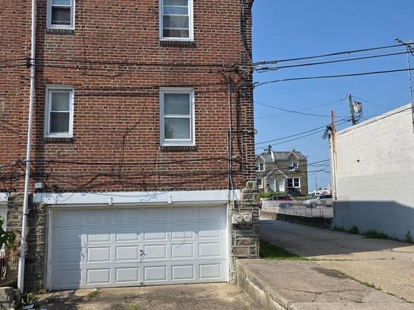 2711 Unruh Avenue, Philadelphia PA 19149