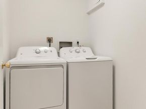1681 S Hayes Street 1, Arlington VA 22202
