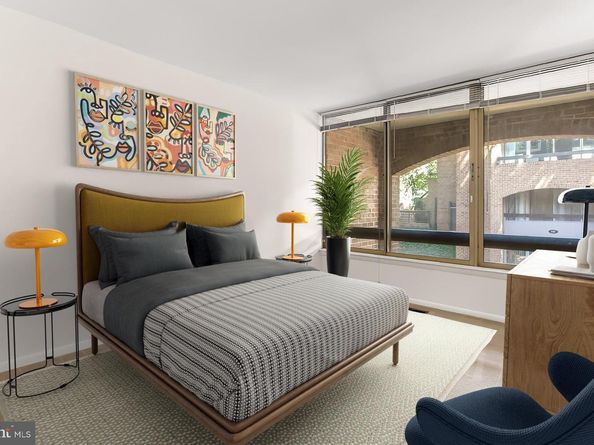 1681 S Hayes Street 1, Arlington VA 22202