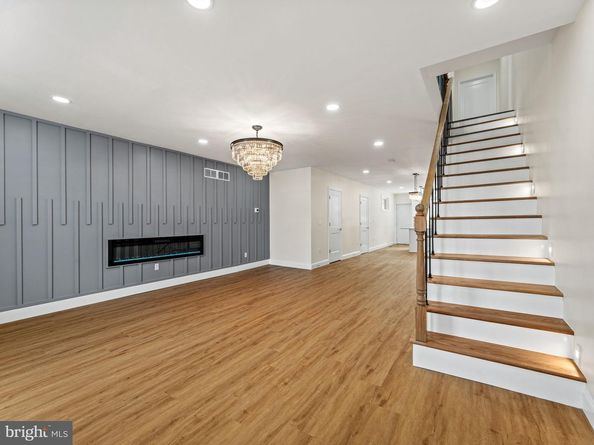 934 Snyder Avenue, Philadelphia PA 19148