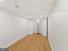 934 Snyder Avenue, Philadelphia PA 19148