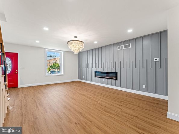 934 Snyder Avenue, Philadelphia PA 19148