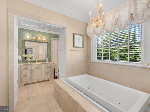 930 Douglass Drive, Mclean VA 22101