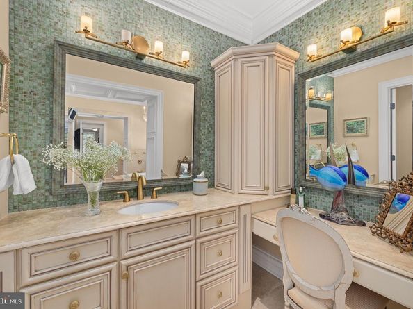 930 Douglass Drive, Mclean VA 22101