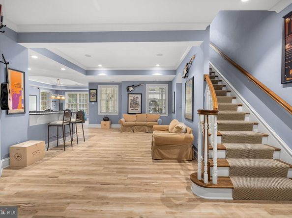 930 Douglass Drive, Mclean VA 22101