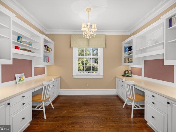 930 Douglass Drive, Mclean VA 22101