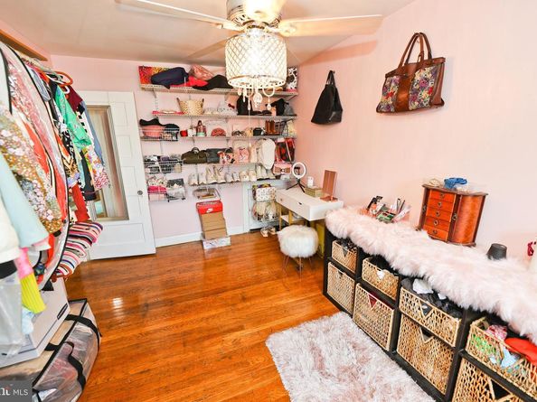 148 E Essex Avenue, Lansdowne PA 19050