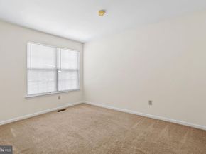 2904 Sterling Road 179, Yardley PA 19067