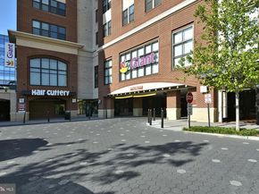 1415 S Edgewood Street 463, Arlington VA 22204