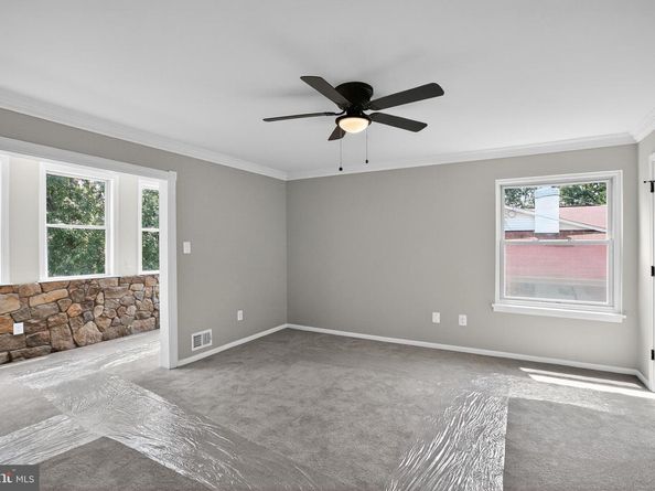 310 Missouri Avenue, Herndon VA 20170