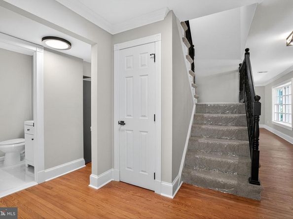 310 Missouri Avenue, Herndon VA 20170