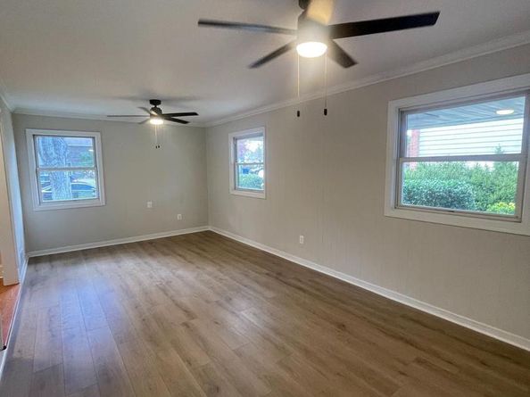 310 Missouri Avenue, Herndon VA 20170