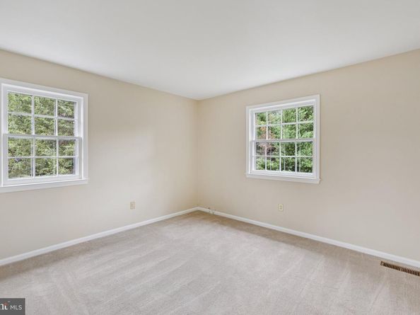 4893 35TH Road N, Arlington VA 22207