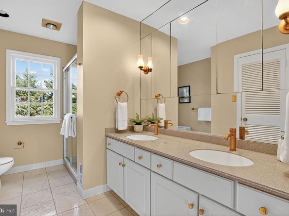 4893 35TH Road N, Arlington VA 22207