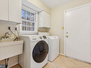 4893 35TH Road N, Arlington VA 22207