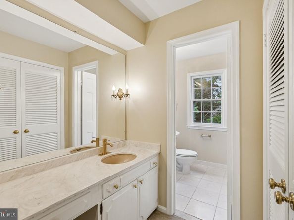 4893 35TH Road N, Arlington VA 22207