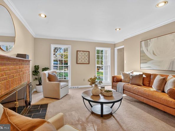 4893 35TH Road N, Arlington VA 22207