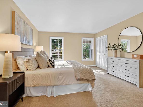 4893 35TH Road N, Arlington VA 22207