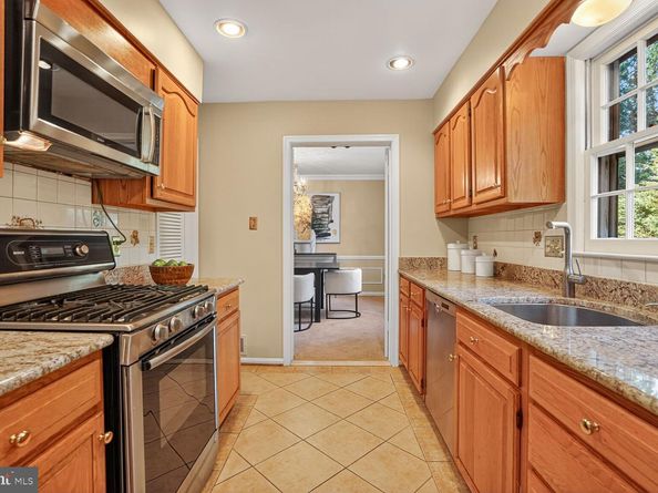 4893 35TH Road N, Arlington VA 22207