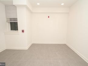 864 N 19TH Street, Philadelphia PA 19130