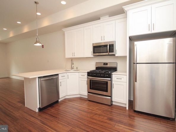 864 N 19TH Street, Philadelphia PA 19130