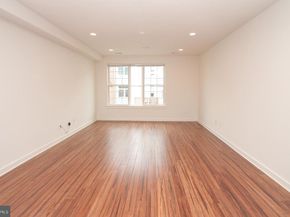 864 N 19TH Street, Philadelphia PA 19130