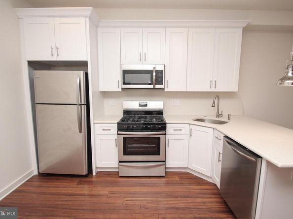 864 N 19TH Street, Philadelphia PA 19130