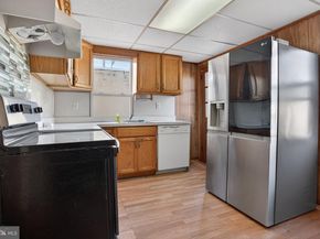 637 Chester Pike, Prospect Park PA 19076