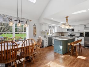 72 Bobbie Drive, Ivyland PA 18974