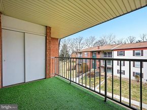 421 Drummers Lane 421, Wayne PA 19087