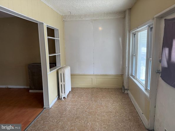 914 Marshall, Sharon Hill PA 19079