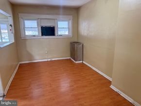 914 Marshall, Sharon Hill PA 19079