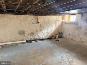 914 Marshall, Sharon Hill PA 19079