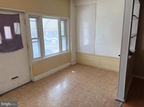 914 Marshall, Sharon Hill PA 19079