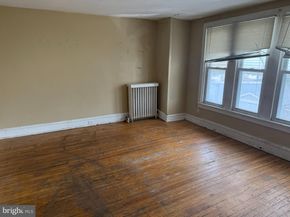 914 Marshall, Sharon Hill PA 19079