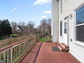 21143 Mayapple Place, Sterling VA 20164