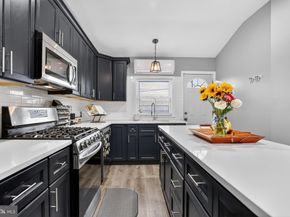 5005 Hawthorne Street, Philadelphia PA 19124
