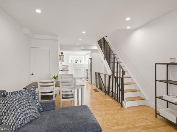 416 Cantrell Street, Philadelphia PA 19148