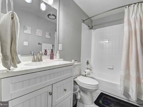2226 Gunsmith Square, Reston VA 20191