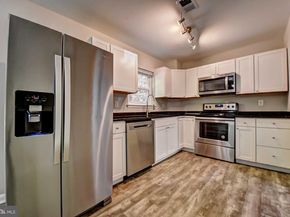 2226 Gunsmith Square, Reston VA 20191