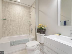 1006 S 17TH Street B, Philadelphia PA 19146