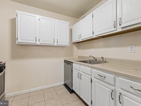 1250 4TH Street SW W214, Washington DC 20024