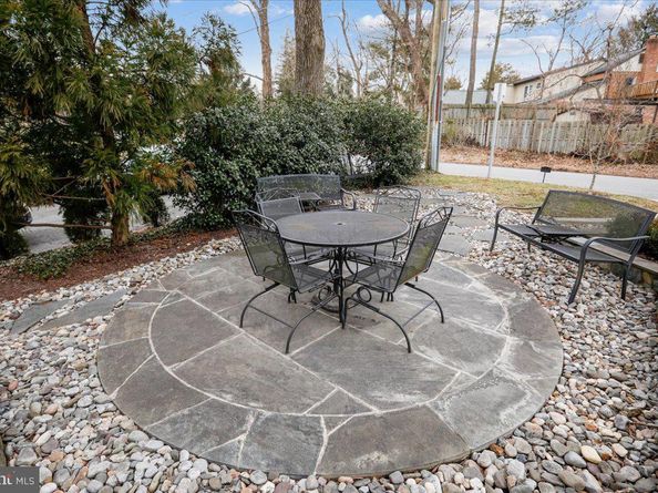 7630 Tomlinson Avenue L16, Cabin John MD 20818