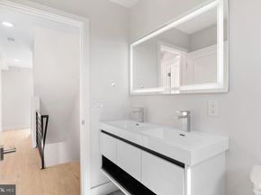 2845 W Diamond Street, Philadelphia PA 19121