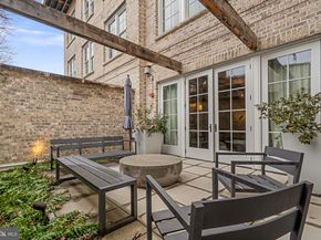 300 8TH Street NE 102, Washington DC 20002