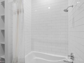 300 8TH Street NE 102, Washington DC 20002