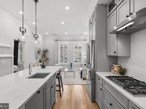 300 8TH Street NE 102, Washington DC 20002