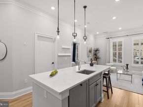 300 8TH Street NE 102, Washington DC 20002