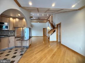 75 Bonnie Gellman Court D75, Philadelphia PA 19114